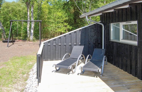 Grena Strand House | Family-Friendly 3 Bedroom Retreat with Oceanfront Views