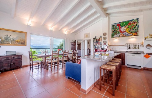 Montemarzino House | Pet-Friendly 6 Bedroom Retreat with Pool in Montemarzino