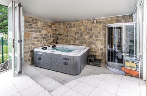 Izola House | Inviting Home in Izola with Sauna, WiFi & Family-Friendly Amenities