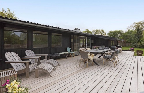 Hornsved House | Relaxing Getaway by the Picturesque Isefjord with Ocean Views