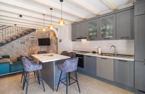 Jesenice House | Exceptional 3-Bedroom Retreat with Ocean Views in Jesenice