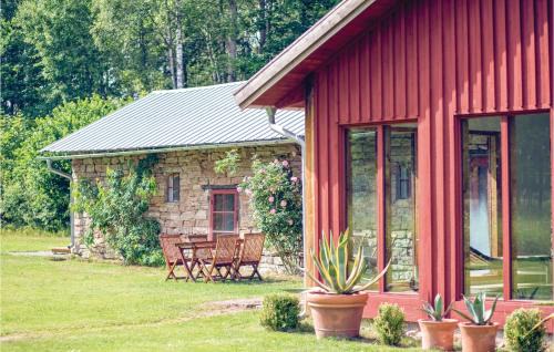Storlinge House | Inviting Kpingsvik Retreat with Kitchen and Pool Access