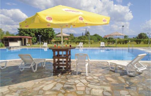 Molos-Agios Konstantinos House | Inviting Home in Kamena Vourla with Pool & Pet-Friendly Stay