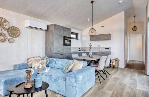 Kerkdriel House | Awesome home in Kerkdriel with WiFi