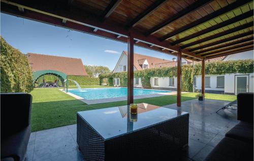 Kessel House | Delightful Home in Kessel with Pet-Friendly Kitchen