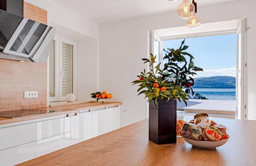 Kuciste House | Experience a Dream Getaway by the Sea with Amenities Galore