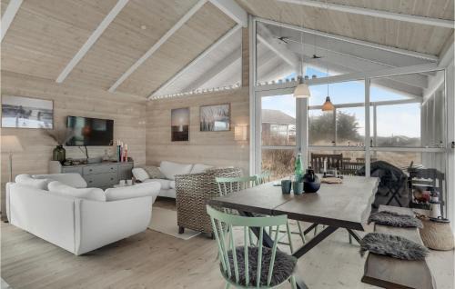 Hvorup Klit House | Pet-Friendly Retreat in Løkken with Wifi – Rated 9.5/10