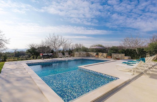Diminici House | Discover Villa Laura: Family-Friendly Retreat in Istria