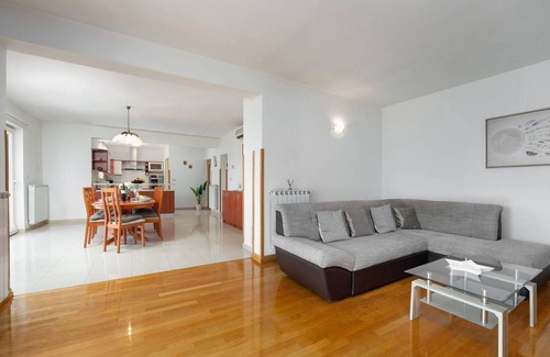 Marceljani House | Inviting 3-Bedroom Retreat in Labin with Private Pool