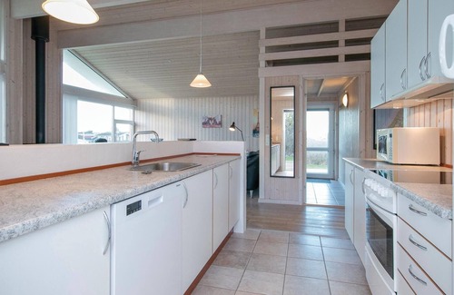 Lokken House | Beautiful 3 Bedroom Accommodation with Ocean Views in Løkken