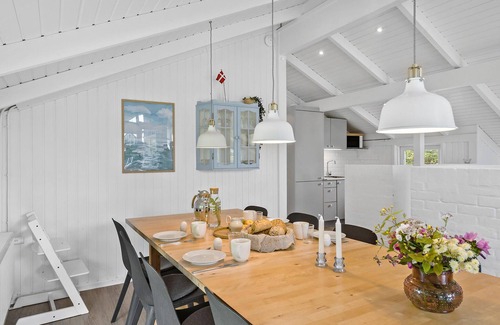 Grønhøj House | Awesome home in Løkken with kitchen