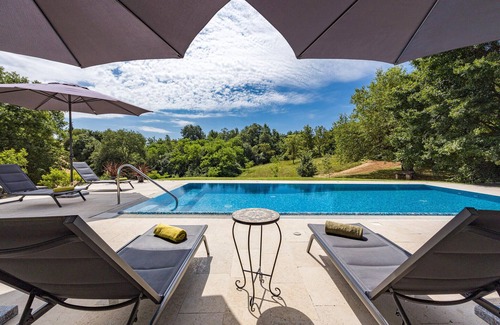 Vela Traba House | Family-Friendly 3 Bedroom Accommodation in Mala Traba
