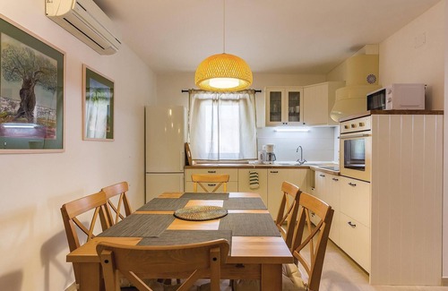 Medulin House | Relaxing 2-Bedroom Retreat with Pool in Medulin