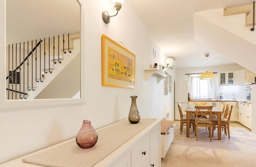 Medulin House | Relaxing 2-Bedroom Retreat with Pool in Medulin