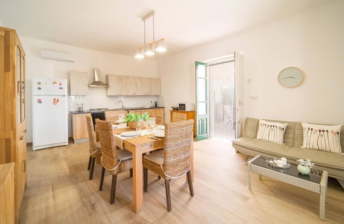 Menfi House | Guest Rated 10/10: Ideal 2 Bedroom Stay in Menfi