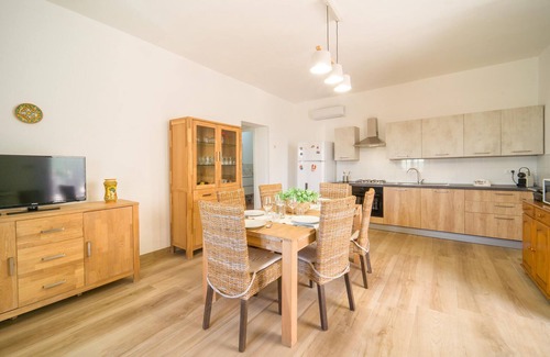 Menfi House | Guest Rated 10/10: Ideal 2 Bedroom Stay in Menfi