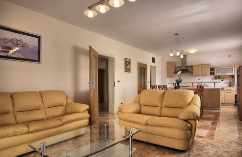 Novaki Motovunski House | Family-Friendly 5 Bedroom Accommodation in Motovun