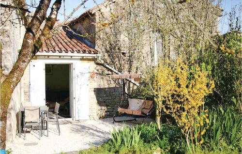 Paizay-Naudouin-Embourie House | Charming 1 Bedroom Home in Paizay Naudouin, Pet Friendly