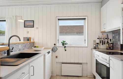 Rødhus House | Cozy 2-Bedroom Retreat in Pandrup with Ocean Views