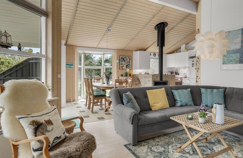 Rødhus House | Enjoy a Family Retreat in Idyllic Oceanfront Vacation Home