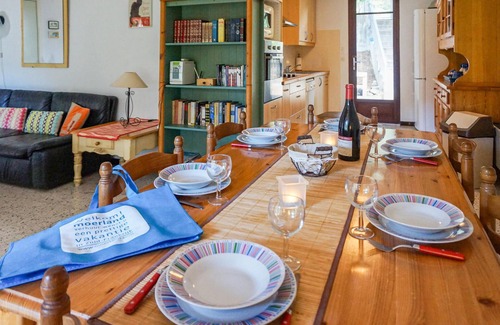 Pierrerue House | Spacious 3 Bedroom Getaway in Scenic Pierrerue