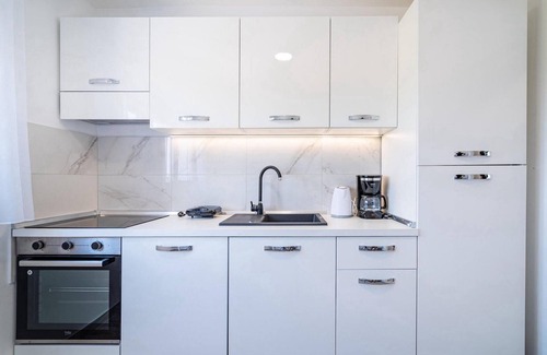 Polaca House | Family-Friendly Villa Feniks with Pool and Spa in Polaa