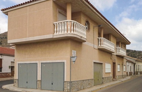 Portman House | Inviting Vacation Home in Portman, Close to the Beach