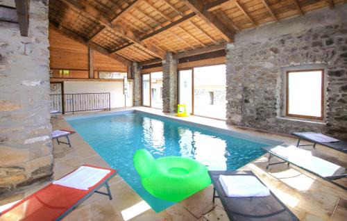 Privas House | Relaxing Retreat in Privas with Sauna and Pool Access