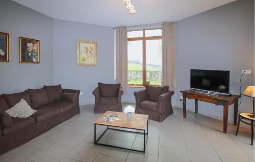 Privas House | Relaxing Retreat in Privas with Sauna and Pool Access
