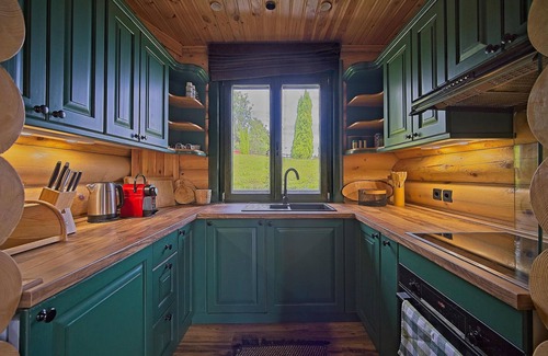 Ravna Gora House | Cozy Mountain Log Cabin with Pool and Lake View