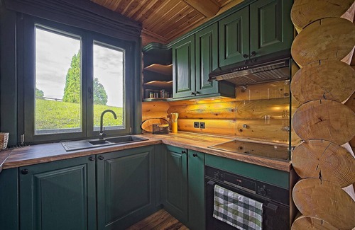 Ravna Gora House | Cozy Mountain Log Cabin with Pool and Lake View