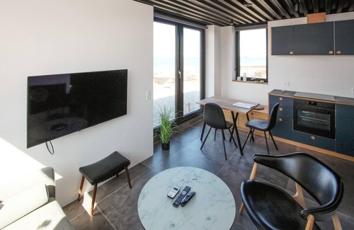 Samsø House | Cozy 2-Bedroom Retreat with Oceanfront Views in Samsø