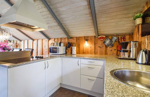 Funder Kirkeby House | Idyllic Cottage Surrounded by Nature with Spa and Breakfast