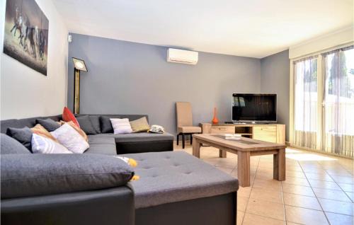 Saint-Laurent-La-Vernede House | Family-Friendly 4 Bedroom Home in S. Laurent-La-Vernede