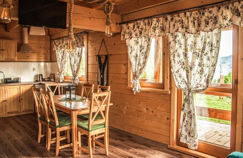 gmina Słopnice House | Escape to a Scenic Log Cabin in Southern Poland