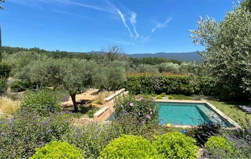 Saint-Saturnin-les-Apt House | Family-Friendly Retreat with Pool in St. Saturnin Les Apt