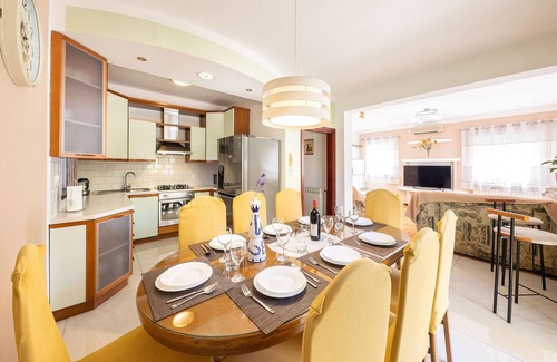 Trilj House | Spacious 6-Bedroom Retreat with Private Pool in Trilj