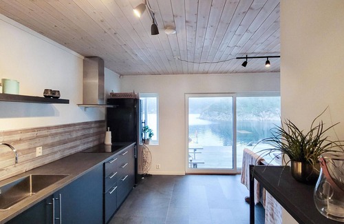 Bomlo House | Modern Fishing Lodge with Fjord Views and Great Amenities