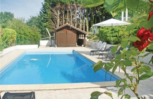Ustaritz House | Inviting Home in Ustaritz: Pet-Friendly with Pool Access