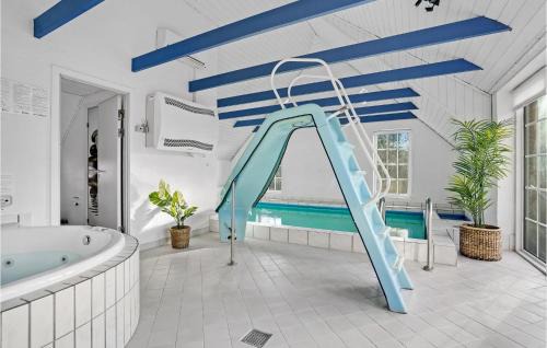 Bøtø By House | Elegant Home in Vggerlse with Kitchen and Pool Amenities
