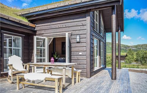 Maurset House | Inviting Home in Vøringsfoss with WiFi for Families