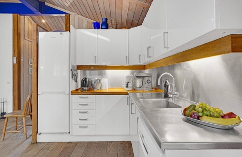 Hoensinge House | Relaxing 5 Bedroom Getaway in Vig with Oceanfront Amenities