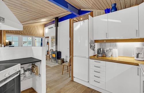 Hoensinge House | Relaxing 5 Bedroom Getaway in Vig with Oceanfront Amenities
