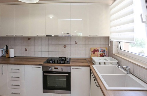 Vrsi House | Ideal 3 Bedroom Retreat in Vrsi with Oceanfront Views