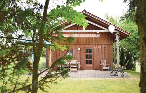 Waldmuenchen House | Welcoming Pet-Friendly Home in Waldmnchen with Kitchen