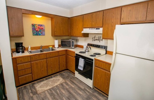 Walloon Lake House | Unforgettable Stay Near Walloon Lake with Ocean Views