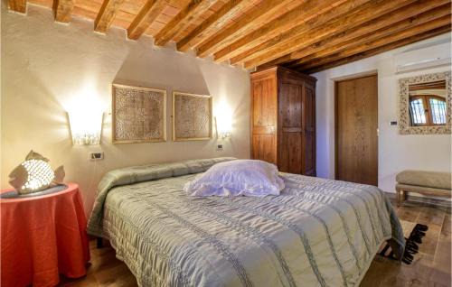 Castiglione della Pescaia House | Inviting 2 Bedroom Home with Pool in Castiglione Della Pesc