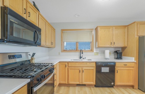 Markesan House | Escape to a Lakefront Haven at Green Lake Retreat