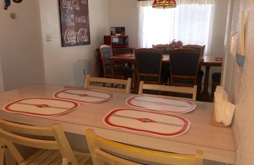 Parker Strip House | Inviting Long-Term Snowbird Rental with Ocean View Amenities