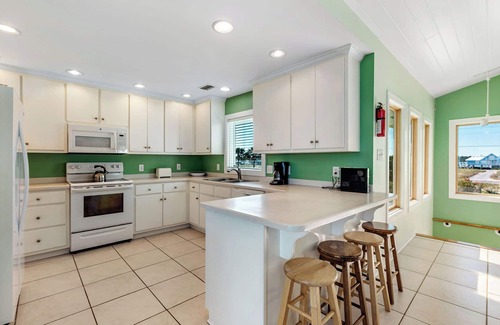 Gulf Shores House | Discover Summertide: 8BR Beachfront Retreat with Pool